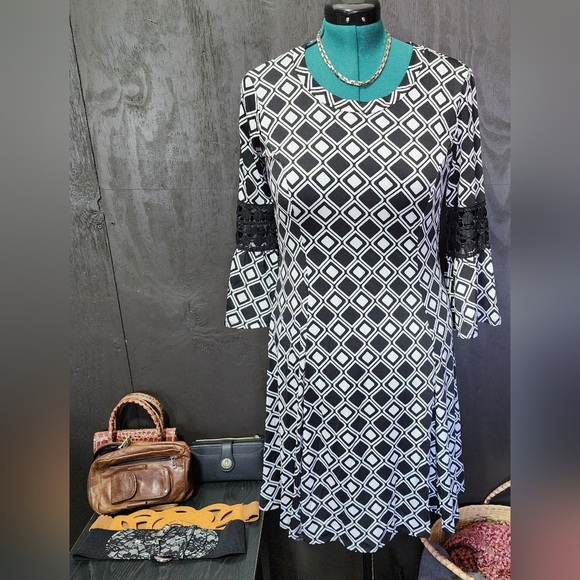 New directions midi dress - Picture 1 of 6